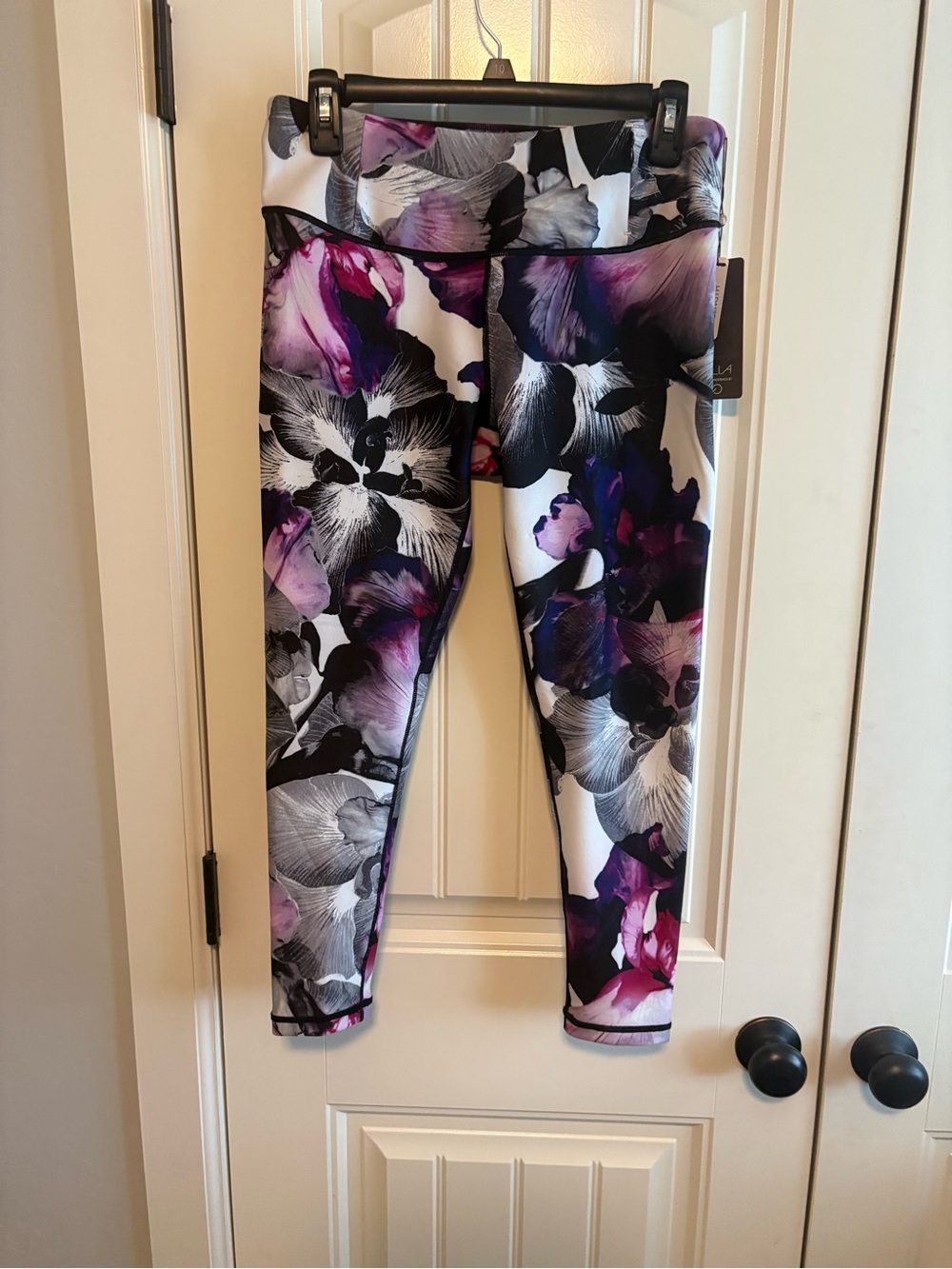 CALIA by Carrie Underwood Black, White and Purple Floral Leggings